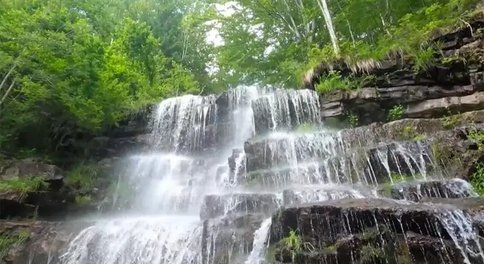 stara planina vodopad tupavica srbija