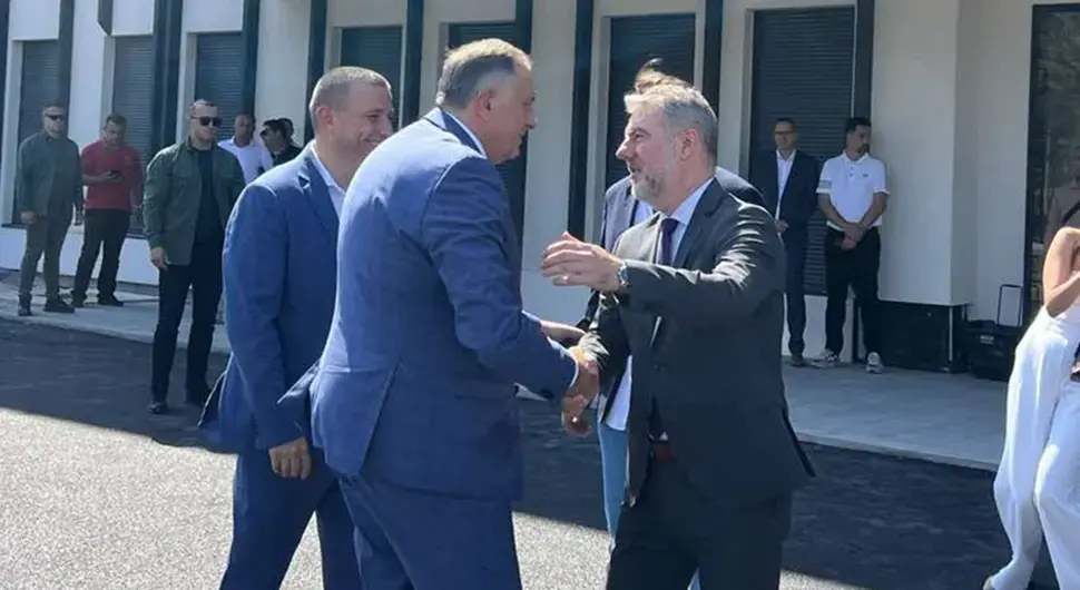Додик и Шеранић у Требињу, посјетили нову Болницу у изградњи