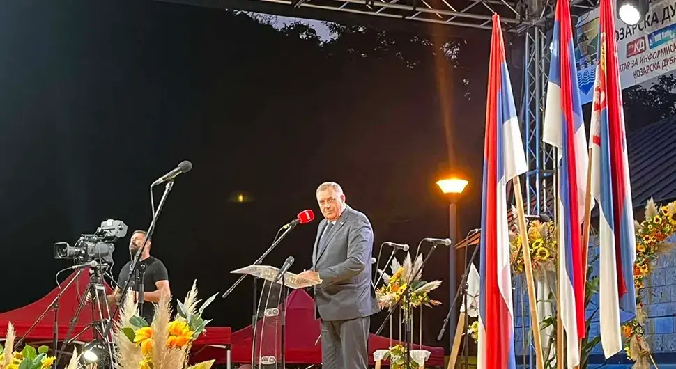 Додик: Не смијемо одустати од наших манастира, народа и Републике Српске