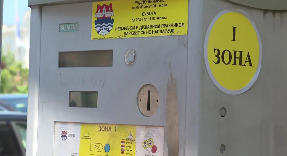 Бројни Бањалучани и даље плаћају паркинг: Град зарађује по моделу "ако прође прође"