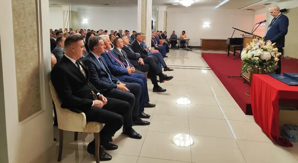 Свечана академија-Универзитет у Источном Сарајеву