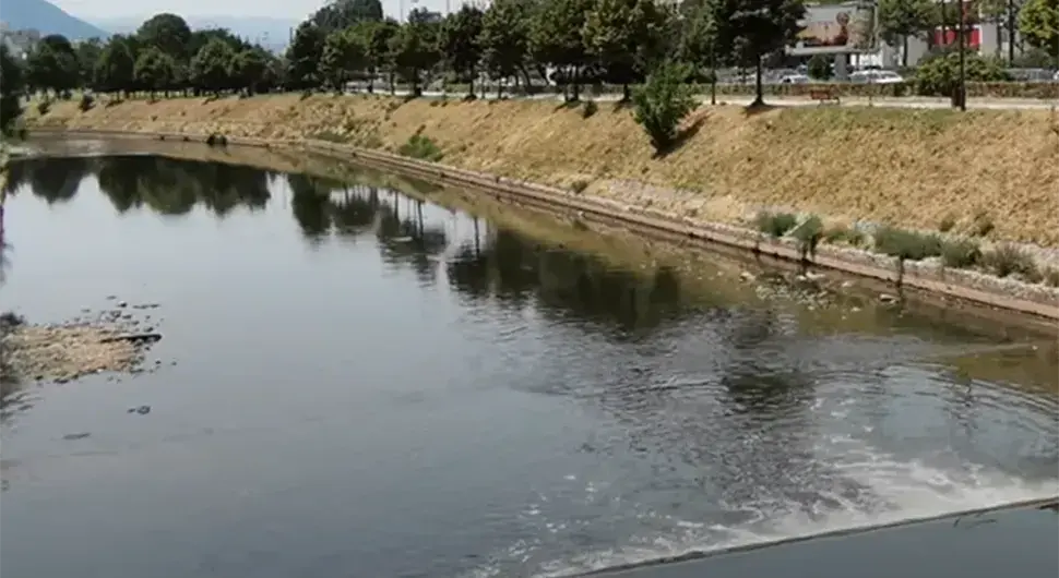 Из Миљацке извучено тијело мушкарца