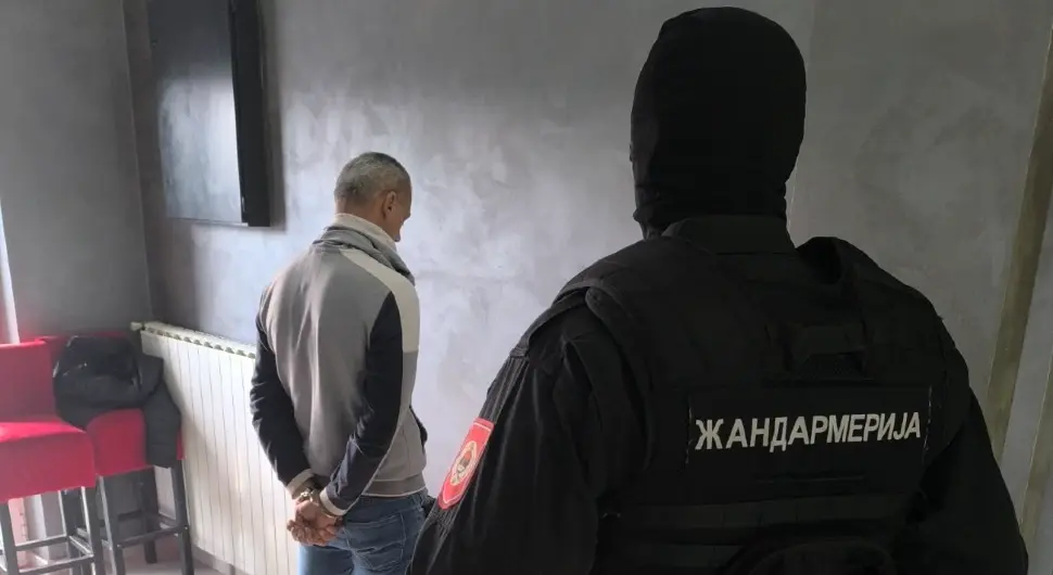 Велика акција полиције: Ухапшено седам особа, претреси на више од 20 локација