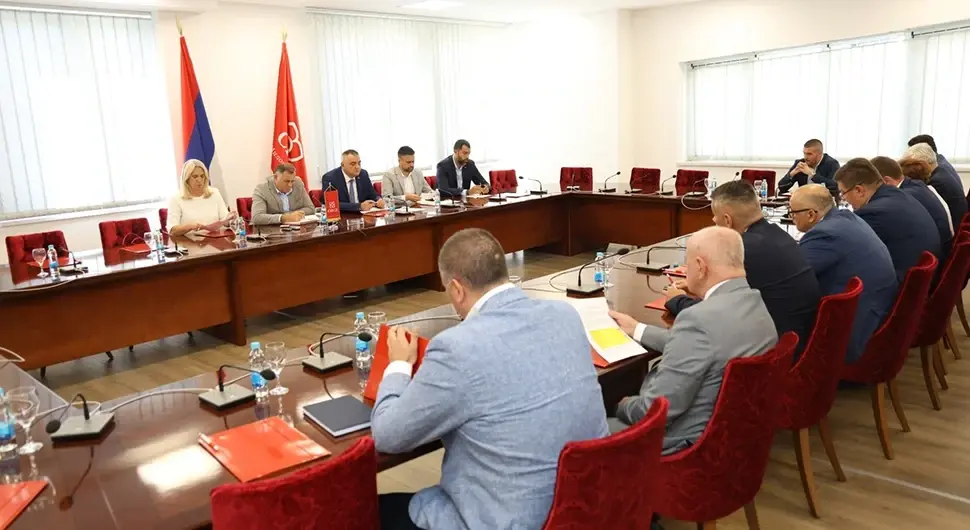 У Бањалуци почео састанак владајуће коалиције