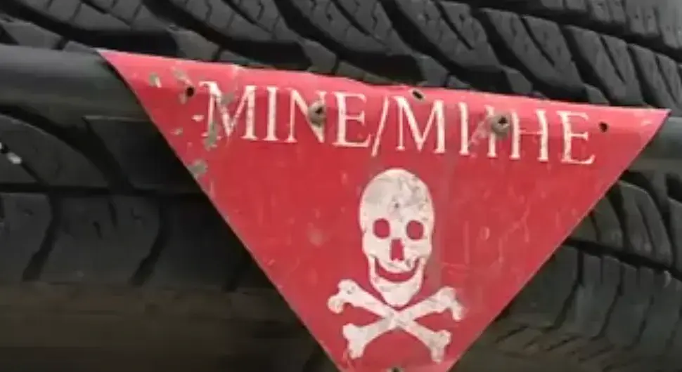 Прошле су три деценије након рата, а мине и даље убијају