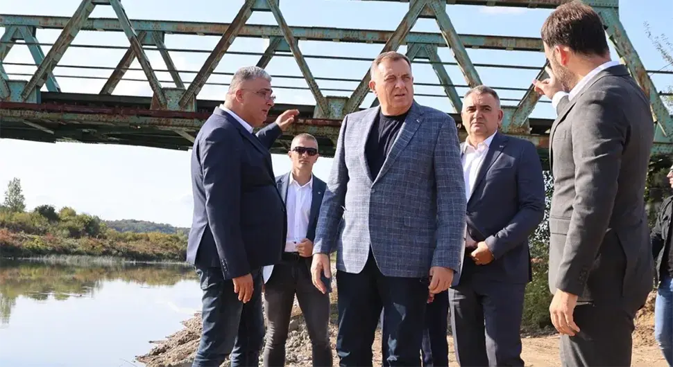 Минић обишао радове на заштити од поплава код Приједора