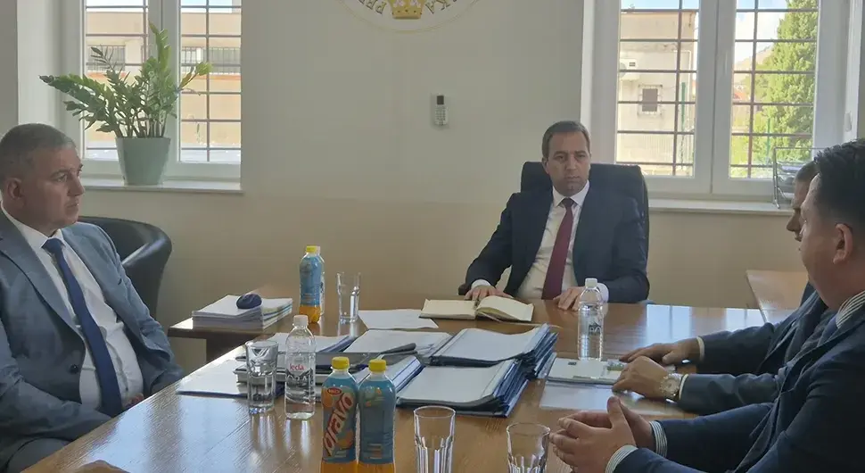 Министар правде у посјети Окружном тужилаштву у Палати правде у Требињу