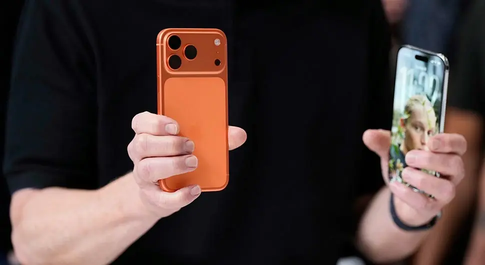 iPhone 17
