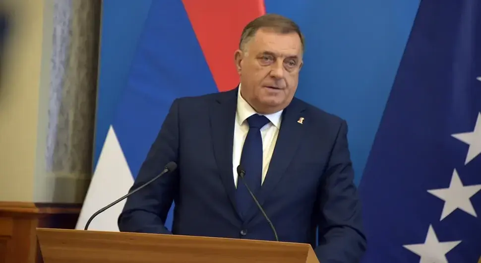 Милорад Додик