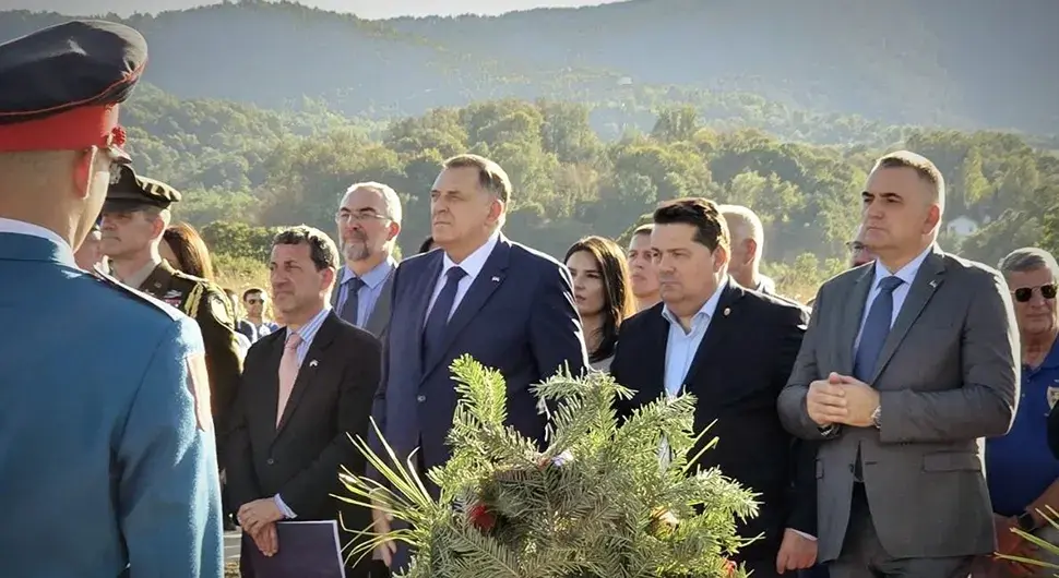 Минић: Хвала српском човјеку са Озрена који је спасавао америчке пилоте