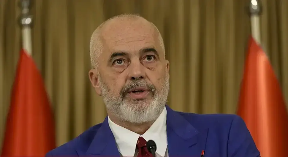 Еди Рама представио новог члана владе: Диела је прва АI министарка на свијету