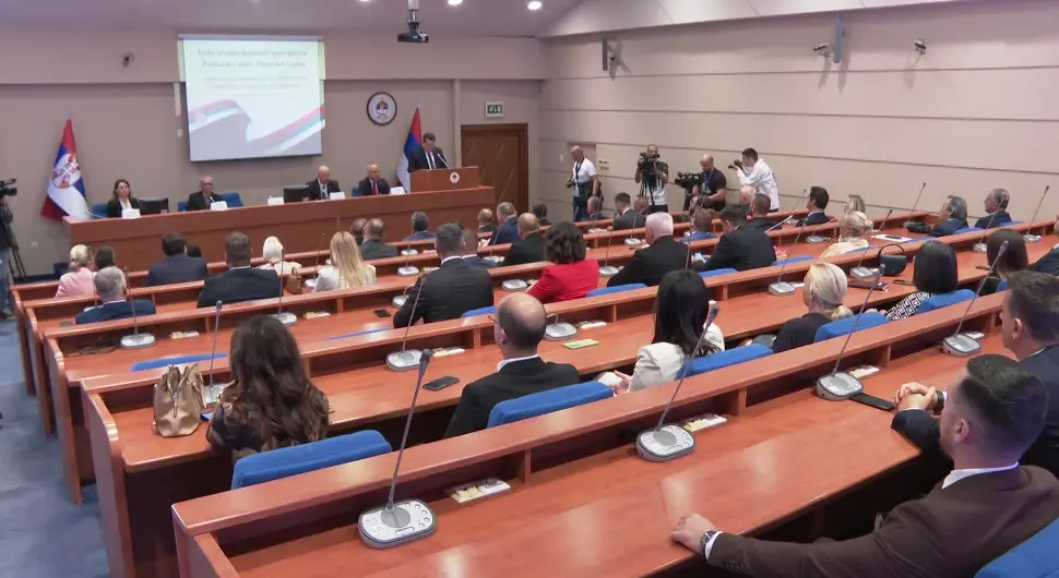 Која је порука Парламентарног форума Српске и Србије