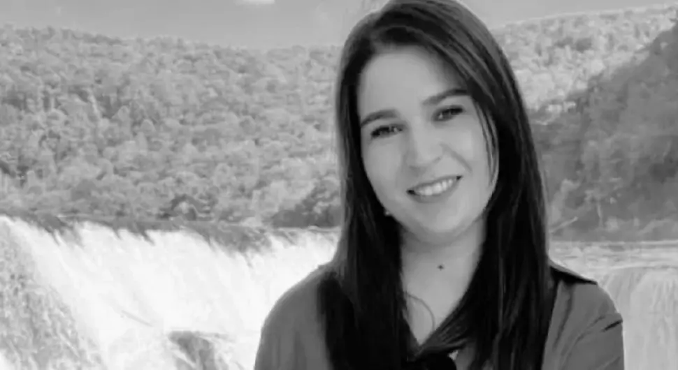 "Иза тог осмијеха крила се тишина и бол коју нисмо вид‌јели": Ово је млада докторица (27) која нас је напустила