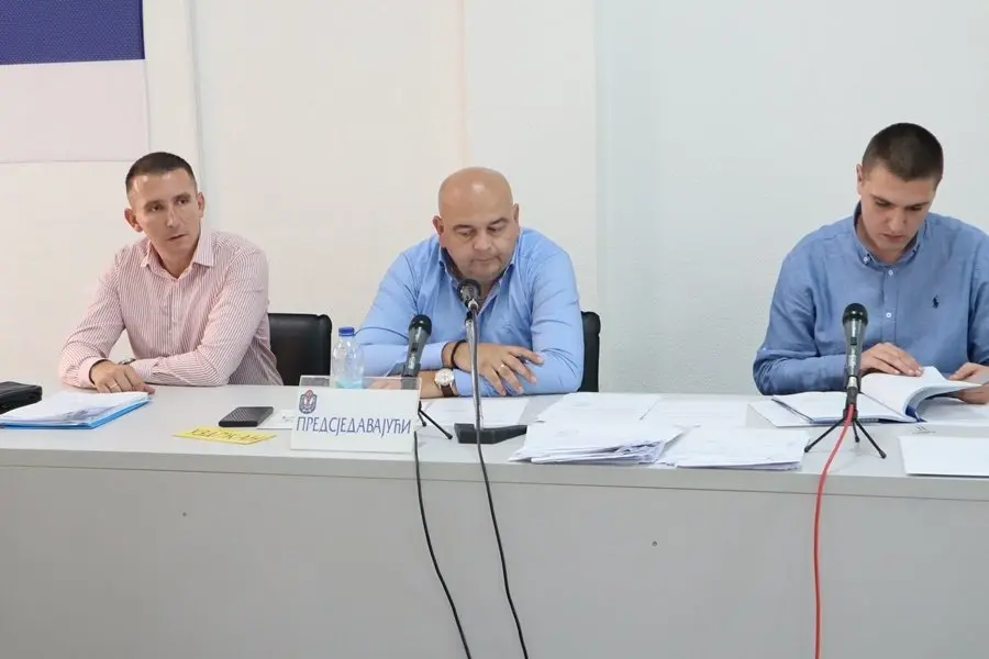 Срђан Вујовић, на слици први са лијеве стране