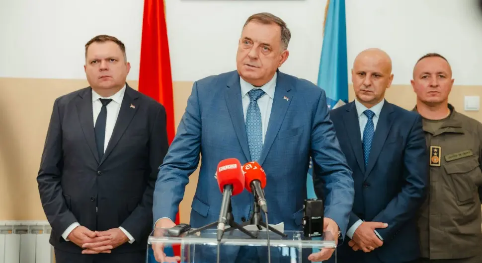 Додик: Народ највише вјерује полицији, размотрићемо повећање плата