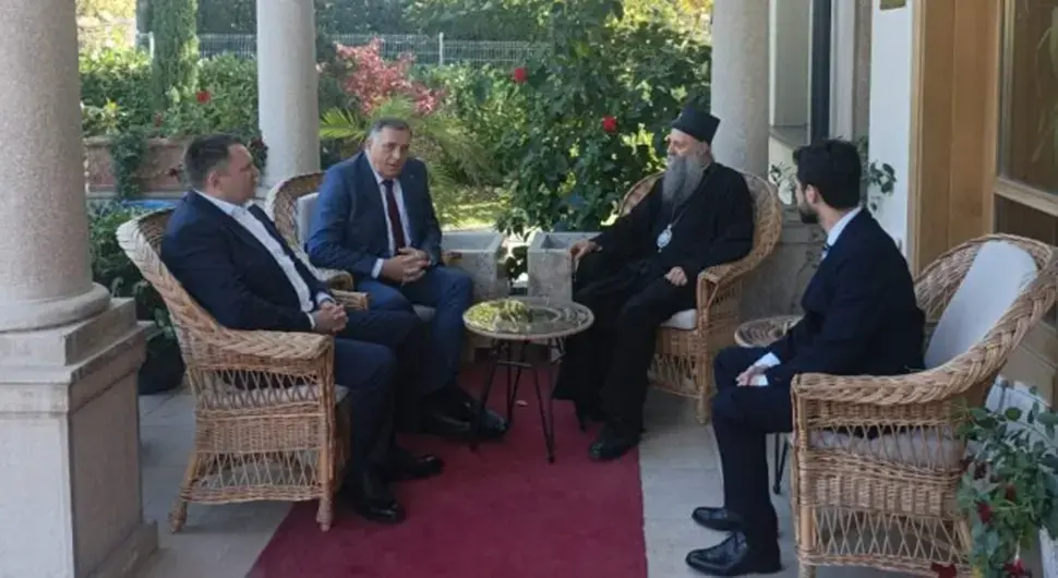 Додик са патријархом Порфиријем: СПЦ учинила да српски народ преживи најтежа времена