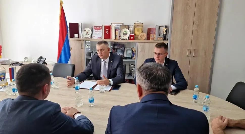 Минић у Пелагићеву