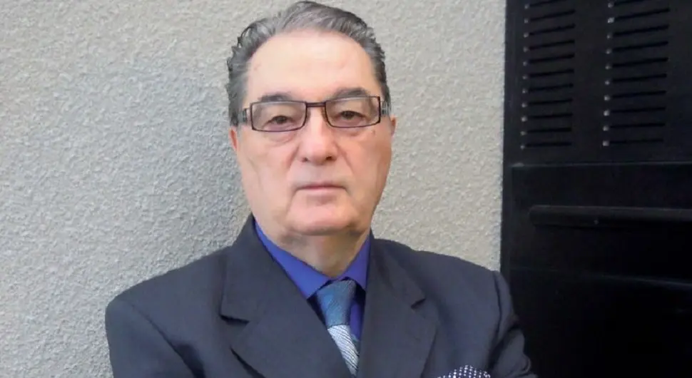 Узела му 3 стана, он се у Хагу опет заклео на вјечну љубав: Ко је водитељка коју је волио Павковић