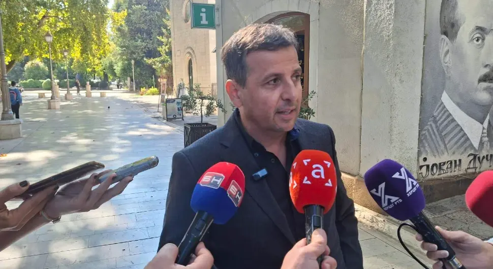 Вукановић опет ударио на Станивуковића: "Гази и понижава СДС, уцјењује их"