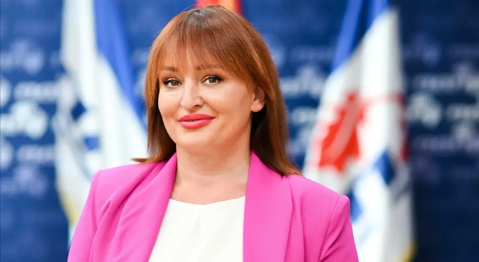 Ања Петровић напустила ПДП