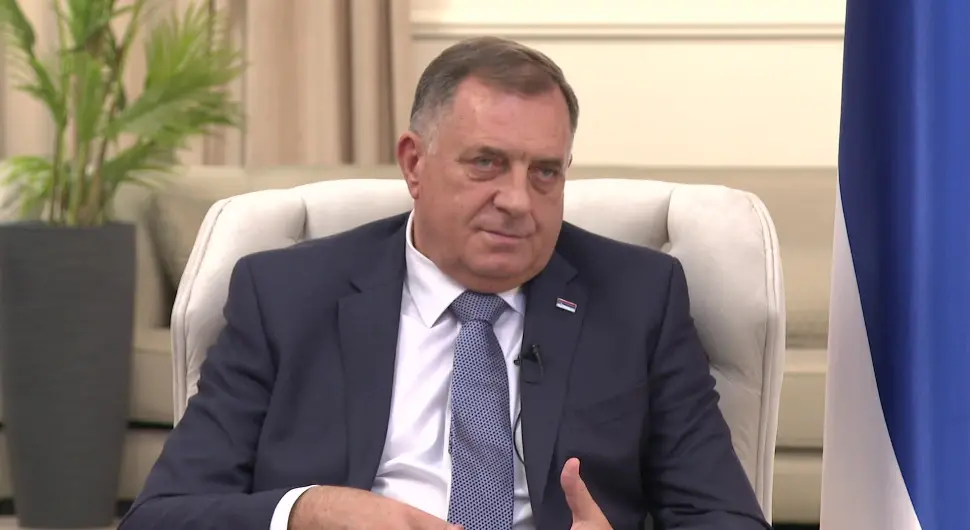 Додик за АТВ: Шмит зна да је готов и да одлази одавде