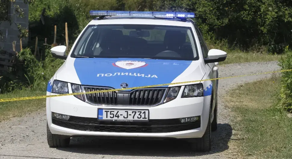 полиција