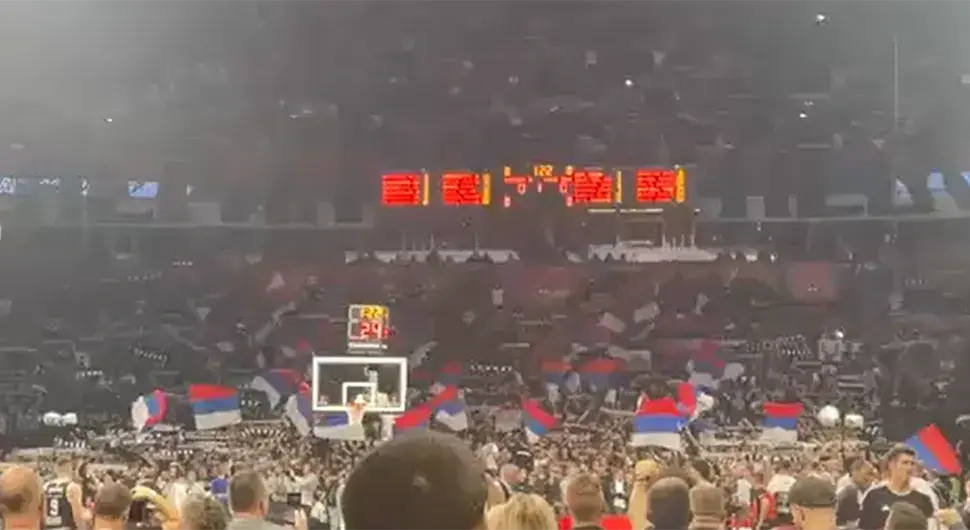 Навијачи Партизана одали почаст Небојши Павковићу