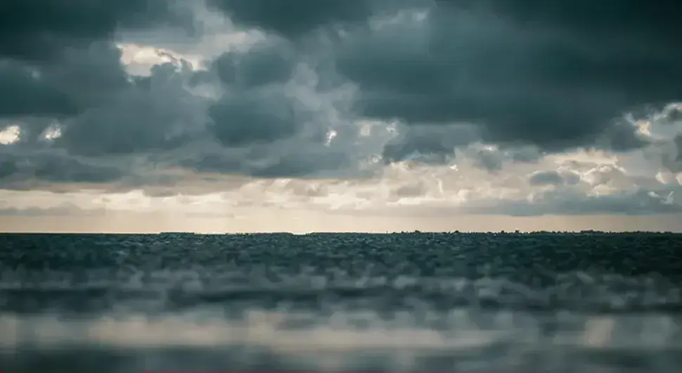 Невријеме бура море