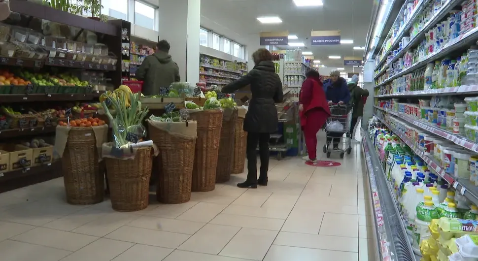 Нерадна недјеља између права радника и потреба тржишта