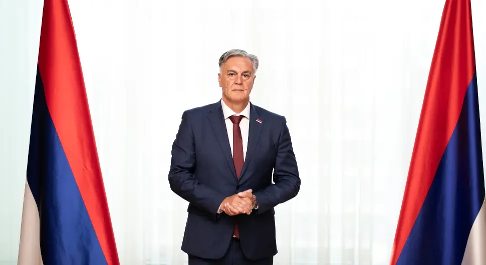 Синиша Каран