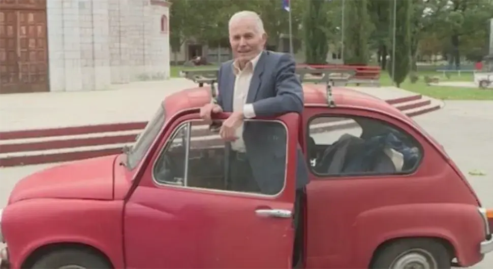Лука Банђур има 88, а његов "фићо" 44 године