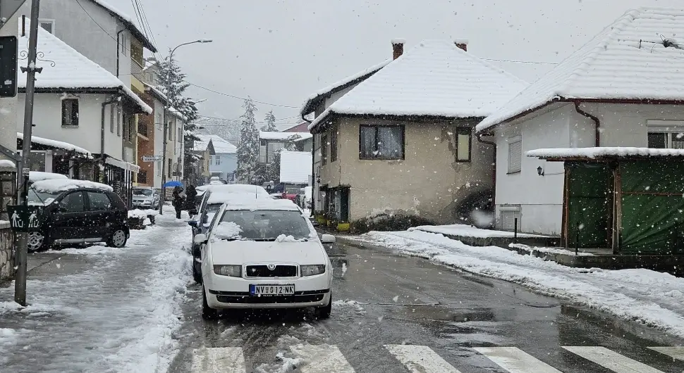 Снијег- Србија-03102025