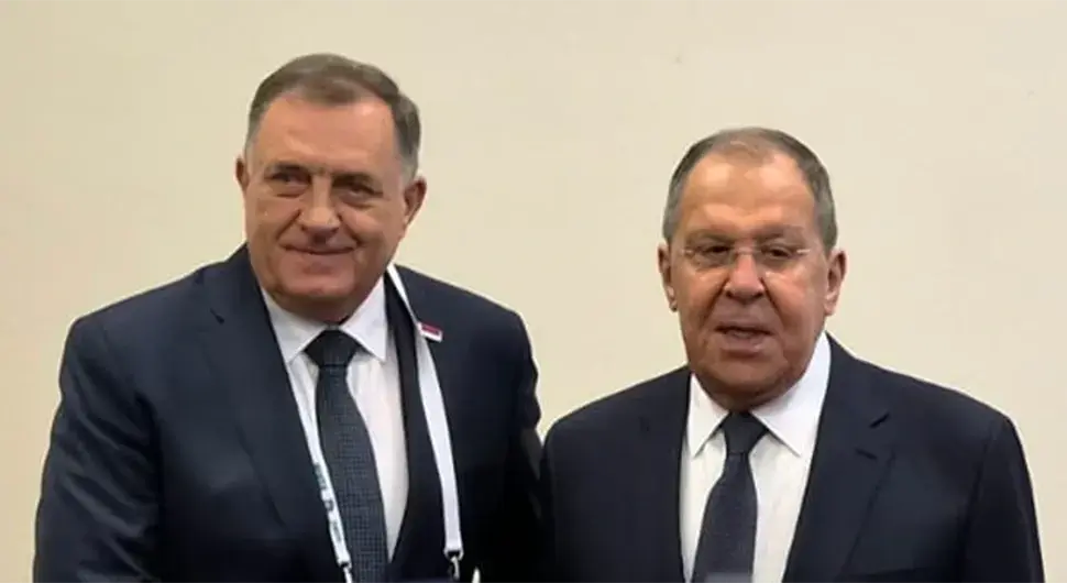 Додик се састао са Лавровом у Минску