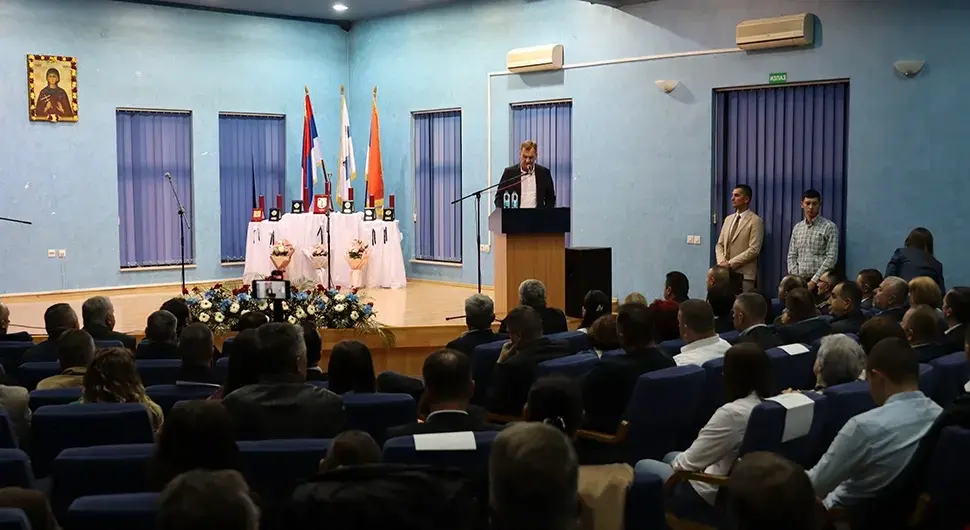 Свечана сједница поводом крсне славе: Угљевик поносан на своје људе и успјехе