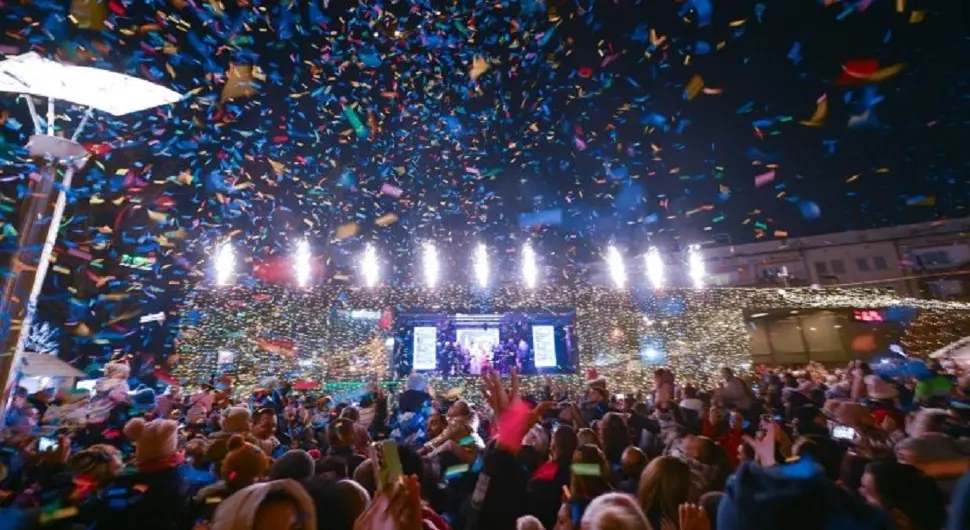 Отворен "Зимзобал": Јединствена забава у срцу Бањалуке