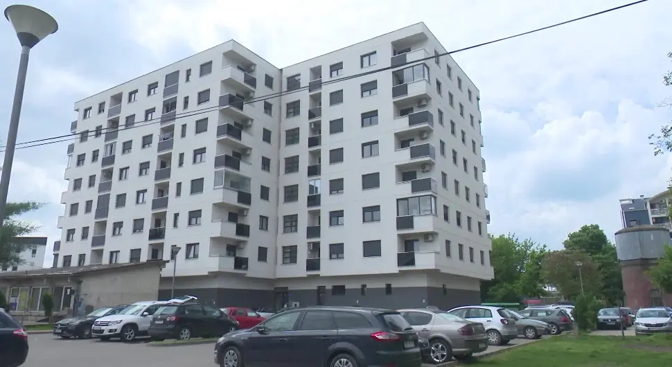 Суфинансирањем стамбено збринути млади парови у Добоју