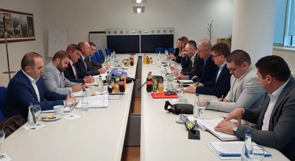 У Бањалуци састанак руководства Електропривреде Српске и РиТЕ Угљевик