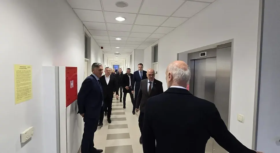 Каран и Додик у Станарима