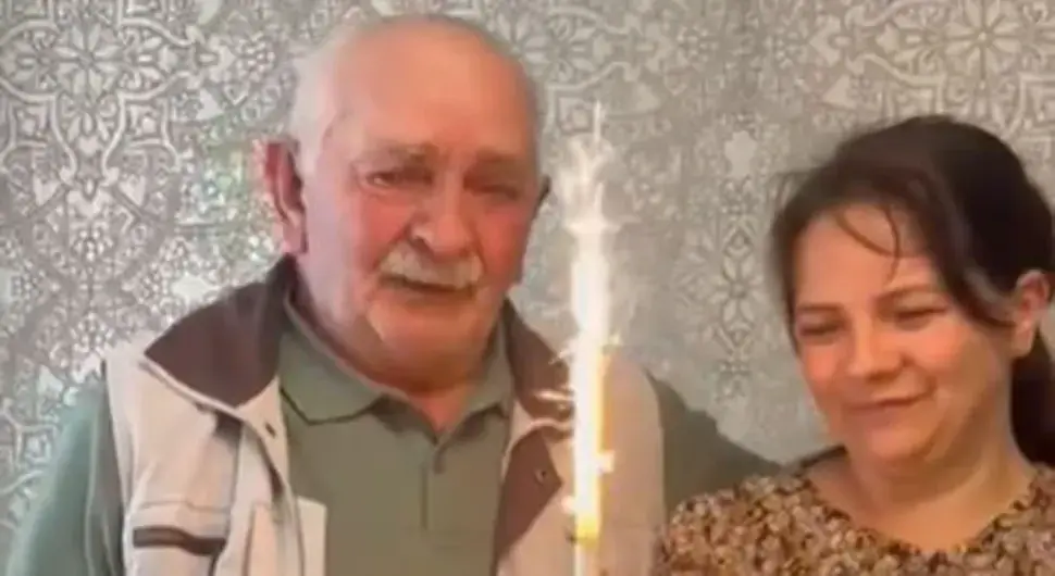 Унука приредила дједу рођенданско изненађење, његова реакција расплакала милионе