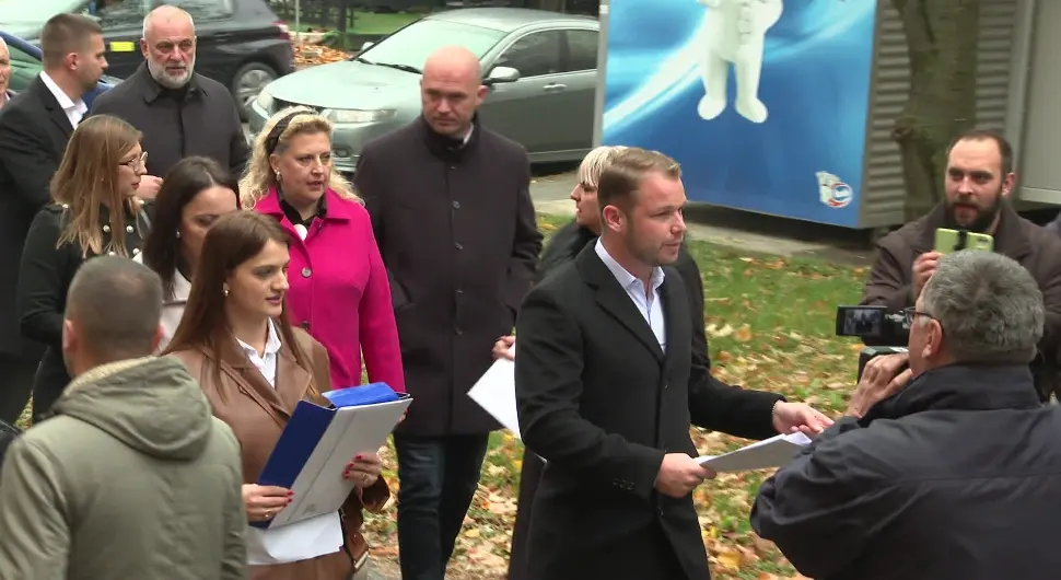 Станивуковић о републичким умјесто о градским проблемима, стигао му одговор