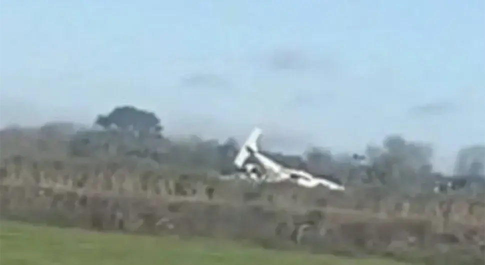 Авион се срушио у Ирској