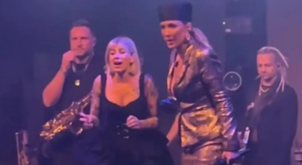 Стела Раде и Сенида