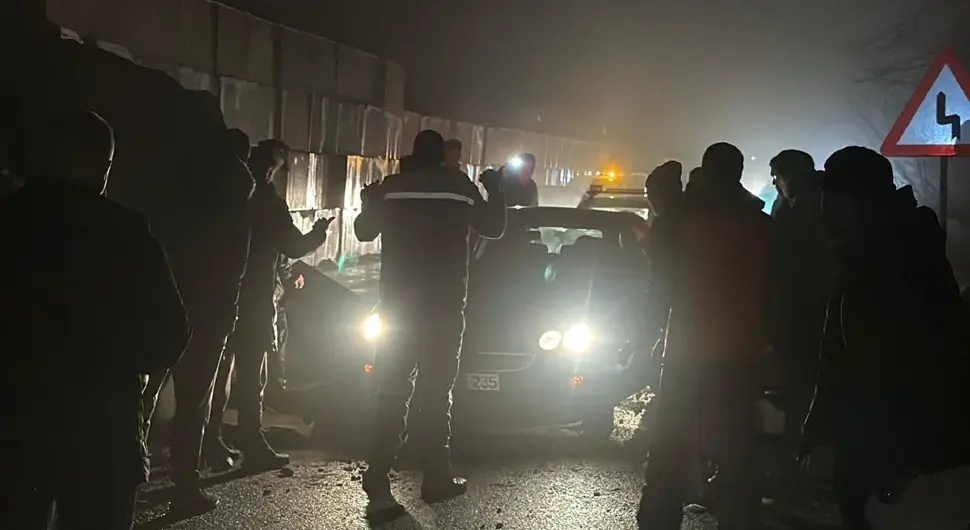 Одрон на путу Тузла-Сарајево: Саобраћај потпуно обустављен