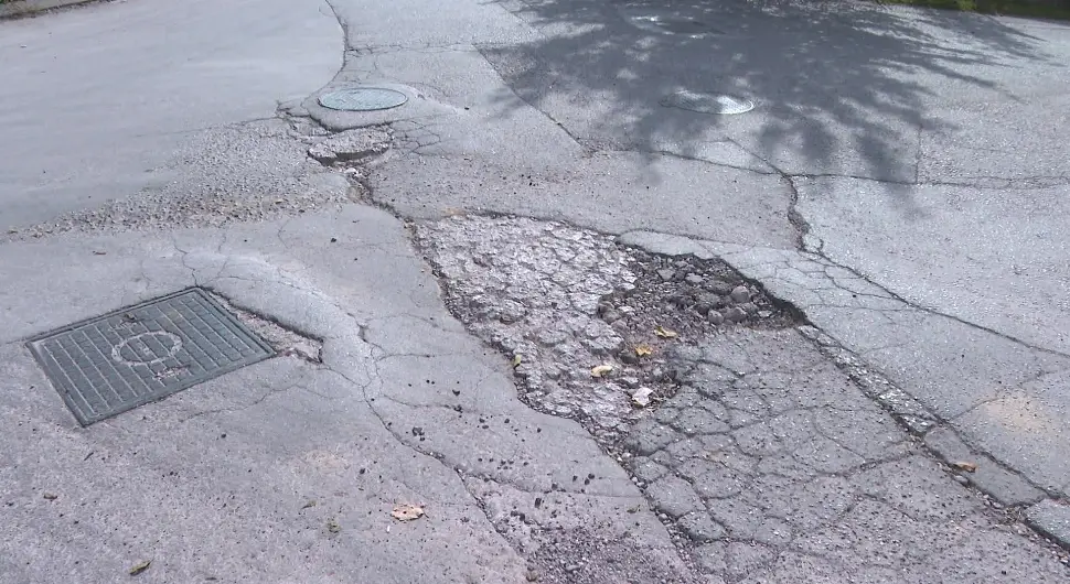 Рупе на бањалучким улицама: Грађани незадовољни, Градска управа без конкретних одговора