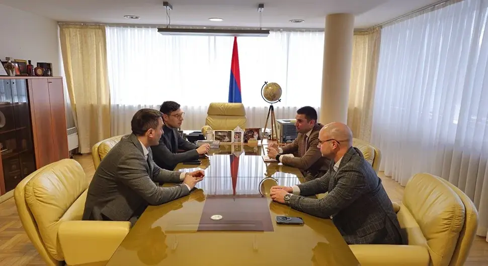 Шулић са челним људима Адрија спорт конференције