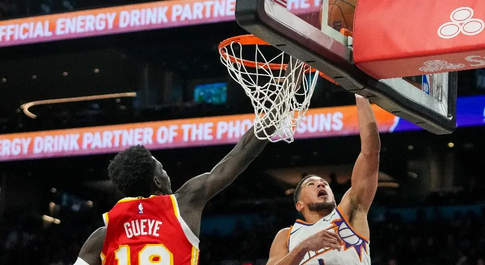 Санси траже начин да се опораве од колапса у дуелу са посрнулим Блејзерсима