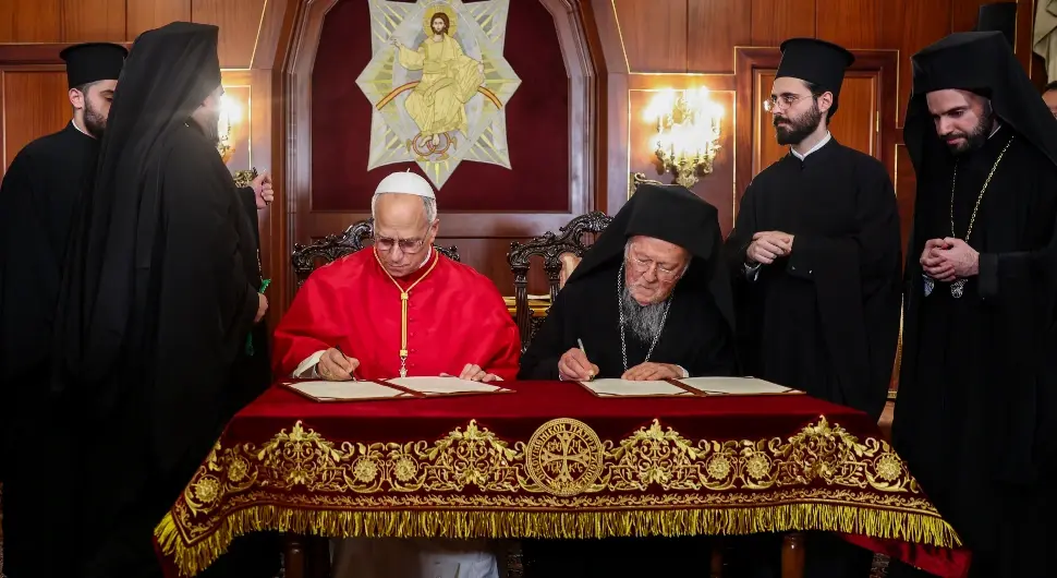 Папа и васељенски патријарх потписали "декларацију о јединству"