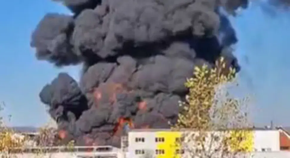 Велики пожар у Загребу, црни дим се види километрима далеко