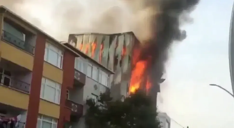 Експлозија у складишту парфема Турска