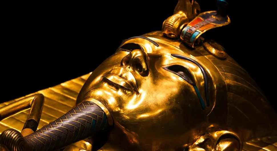 Тутанкамон обезглављен прије 100 година, срамота за науку!